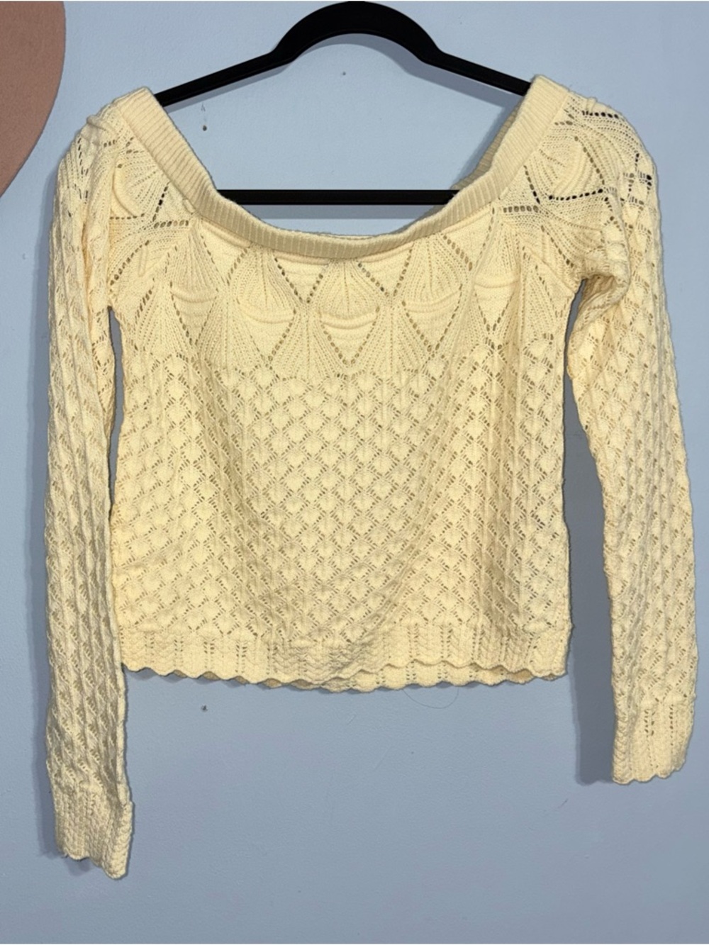 S Butter Yellow Hollister off the shoulder cropped long sleeved Women's Sweater